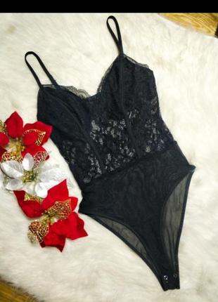 Шикарное крученое боди new look