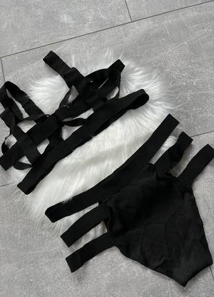 Сексуальный комплект женского нижнего белья в стиле горничной с поясом и чулками4 фото