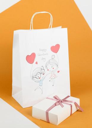 Подарочный пакет сердца 220*120*290 пакет с романтичным рисунком "влюбленные"3 фото