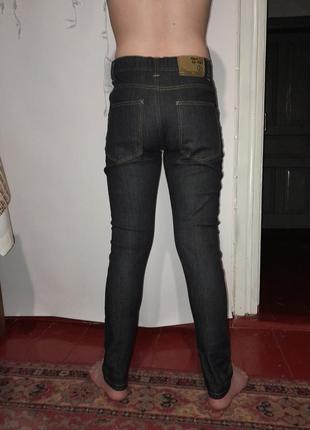 Фирменные зауженные джинсы рост 158 см
