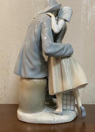 Фарфоровая статуэтка lladro «поцелуй».5 фото