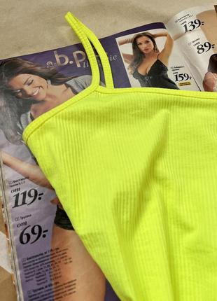 Яркий неоновый боди в рубчик, салатовый боди от bershka