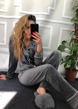 Домашній костюм піжама велюрова сіра штани та сорочка