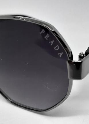 Окуляри в стилі prada жіночі сонцезахисні окуляри темно сірий градієнт в металі3 фото