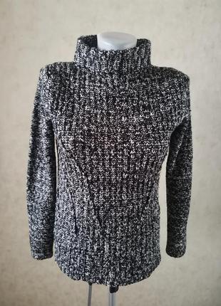 Вязаный свитер джемпер