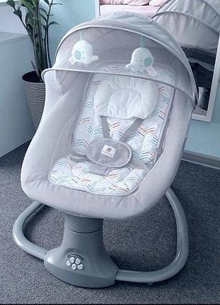 Шезлонг заколихувальний центр mastella