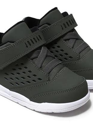 Дитячі кросівки на малюка nike jordan