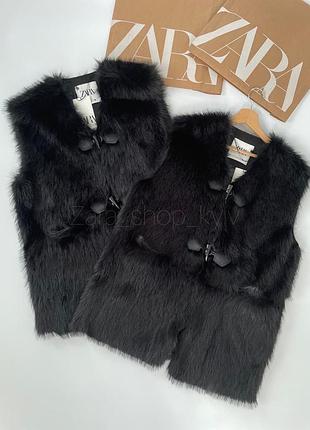 Хутряна жилетка zara
