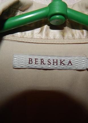 Рубашка с очень красивым вырезом декольте от bershka4 фото