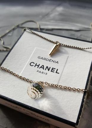 Красива подвійна підвіска золотого кольору