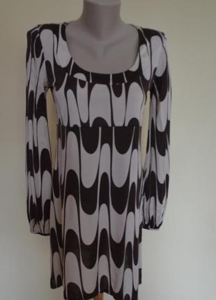 Шикарное трикотажное платье из вискозы,очень красивая расцветка