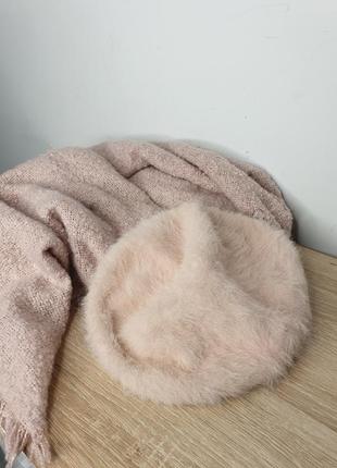 Нежный женский пудровый розовый комплект набор берет будто ангора шарф плед stradivarius sinsay1 фото