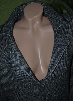 Тепленькая и очень мягенькая кофта - пиджак  черно - серая с люрексом4 фото
