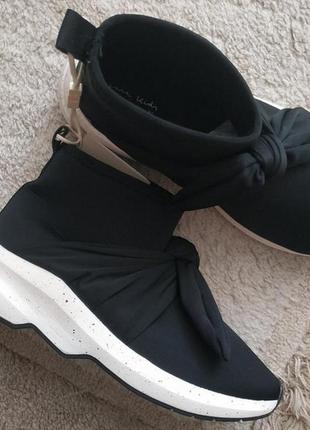 1, супер стильные  ботинки чулки с бантом для девочки зара   zara kids (размер 23,-23,5 см) испания