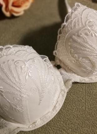 Шикарный бюстгальтер