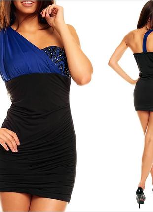 Облегающее вечернее платье