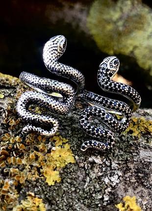 Серебряные серьги-гвоздики, кульчики 925 пробой змея, молния, рептилия7 фото