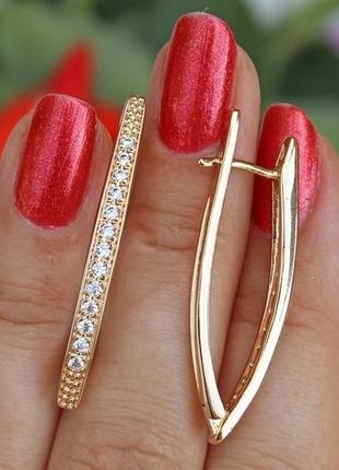 Сережки xuping jewelry стріла доріжка з каменів бортики по краях 3.5 см золотисті