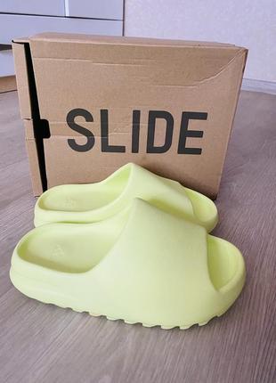 Шлепанцы adidas yeezy шлепанци сланцы slide glow green hq6447 38 5