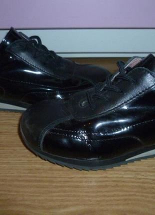 Кросівки-туфлі catimini(франція) на дівчинку