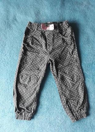 Черные штаны в крапинку