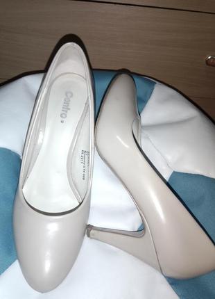 Лодочки туфлі