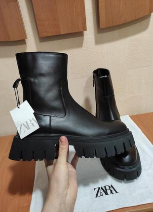 Кожаные ботинки zara