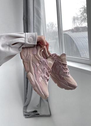 Женские кроссовки adidas ozweego beige pink 375 фото