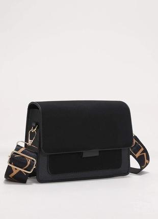 Женская классическая сумочка через плечо кросс-боди на широком ремешке черная