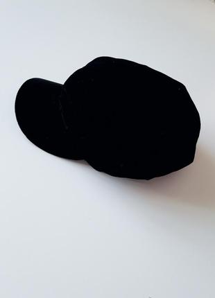 Черная велюровая кепка картуз бархатная кепка от top shop5 фото