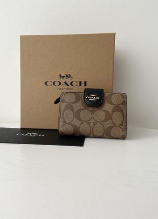 Coach medium corner zip wallet женский брендовый кожаный кошелек кожа коуч коач на подарок девушке жене дочери