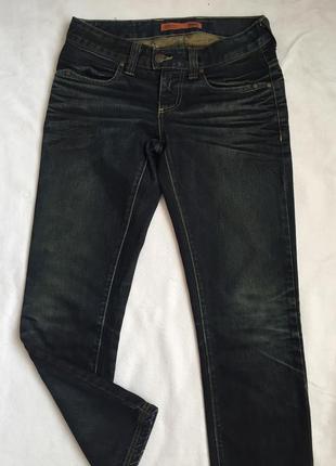 Классные джинсы женские укороченные раз m(46)