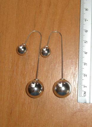 Модні сережки