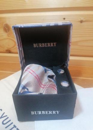 Подарочный подарочный набор галстук запонки платок burberry1 фото