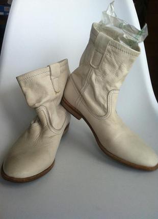 Фірмові черевики buffalo 40 р.!