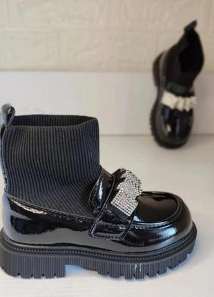 Стильні черевички для справжніх модниць 🖤3 фото