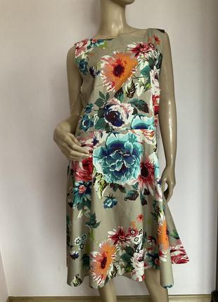 Хлопковое красивое платье в цветы. brend mandi сток
