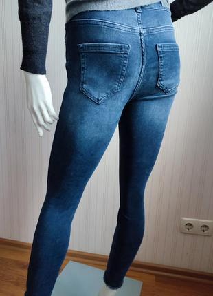 Жіночі стрейчеві джинси only розмір s6 фото