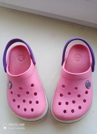 Хорошие  сандалии/шлепансы  crocs/размер 10 с 11