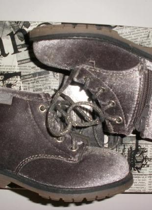 Нарядные велюровые ботиночки oshkosh 24 размера для девочки