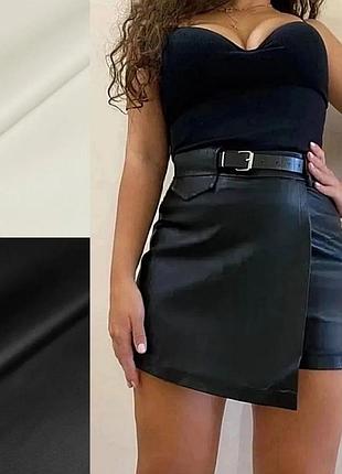 Шорти-спідниця з еко шкіри