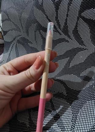 Олівець для губ💋💋обмін продаж