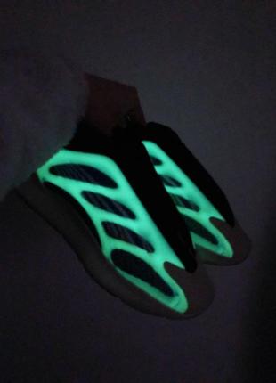 Кроссовки adidas yeezy boost 700 v3 arzareth6 фото