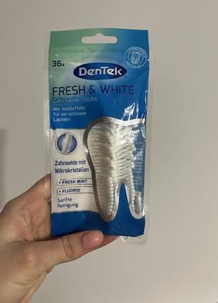 Зубна нитка з тримачем  dentek fresh & white