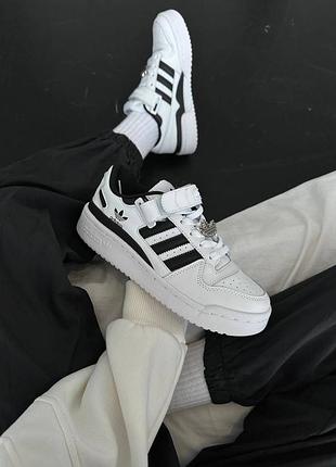Кросівки adidas forum white / black logo