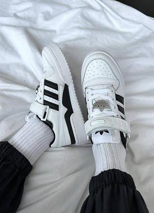 Кросівки adidas forum white / black logo