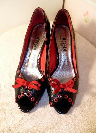 Брендові босоніжки туфлі чорні червоні з відкритим носком,24 см,винтаж, розпродаж2 фото