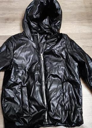 Зимова шкірянна курточка