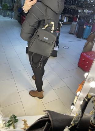 Кожаный рюкзак сумка небольшой рюкзак в стиле «ерме»чёрный рюкзак 🔥8 фото