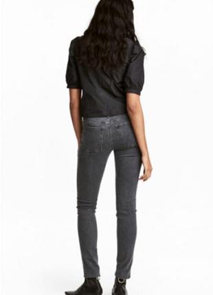 Оригинальные джинсы shaping skinny regular от бренда h&m 0399136033 разм. w25l345 фото